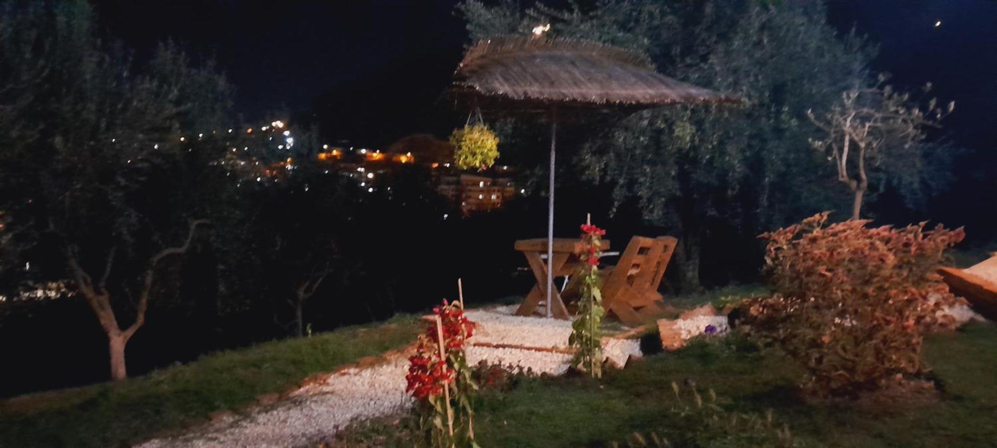 منزل الضيف بيرات  في Bujtina Musta المظهر الخارجي الصورة